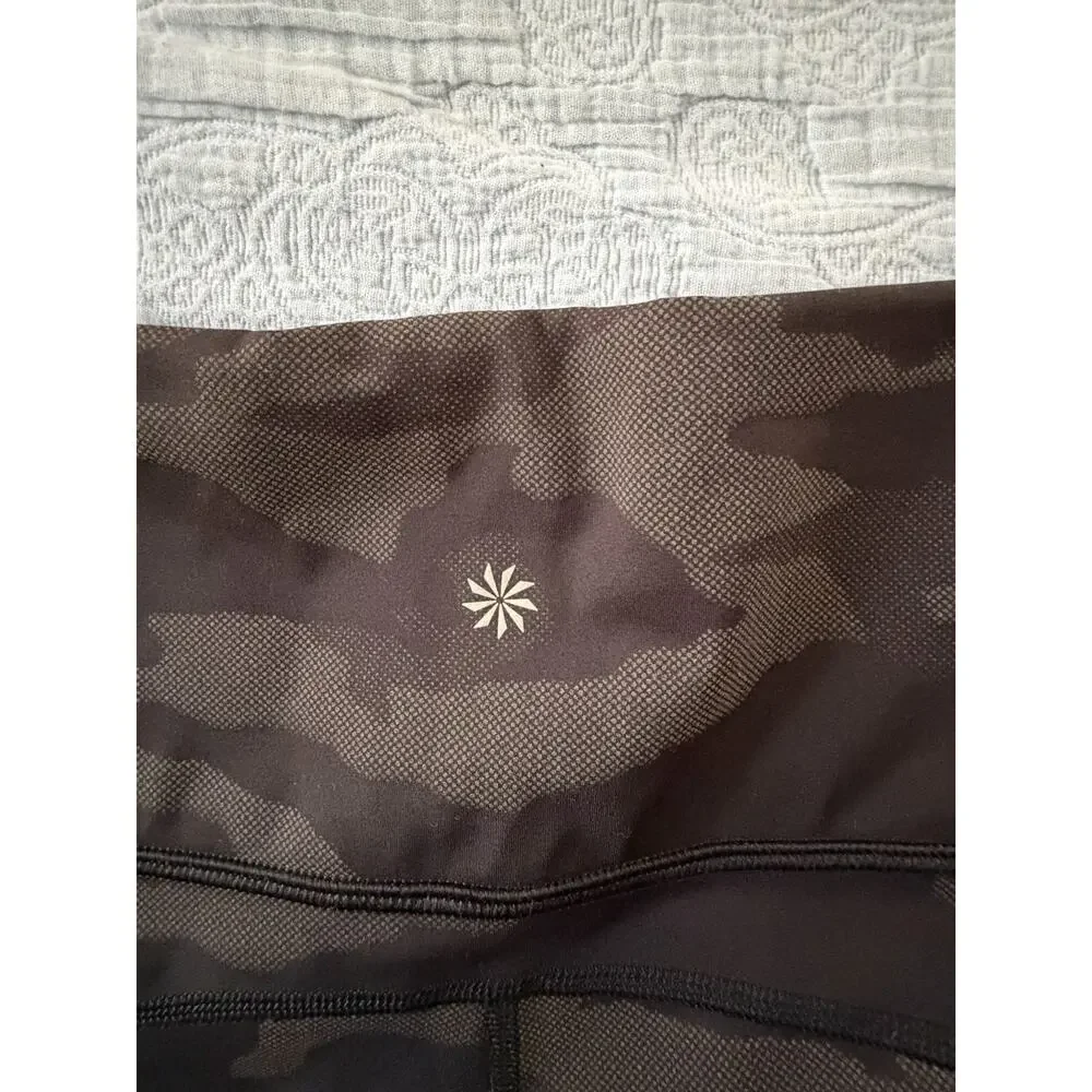 Athleta 3x Leggings Rainier Reflective Tight Camo Black Gray Cropped Pants
